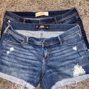 2 Hollister Midi Shorts